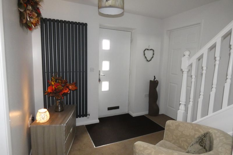 Entrance Hallway- click for photo gallery